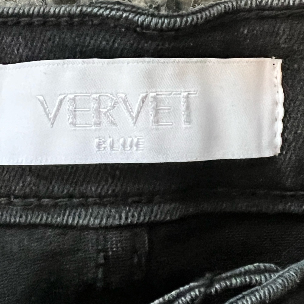 Vervet T5991 Women’s Washed Black Denim with Angled Hem Detail - Picture 7 of 9